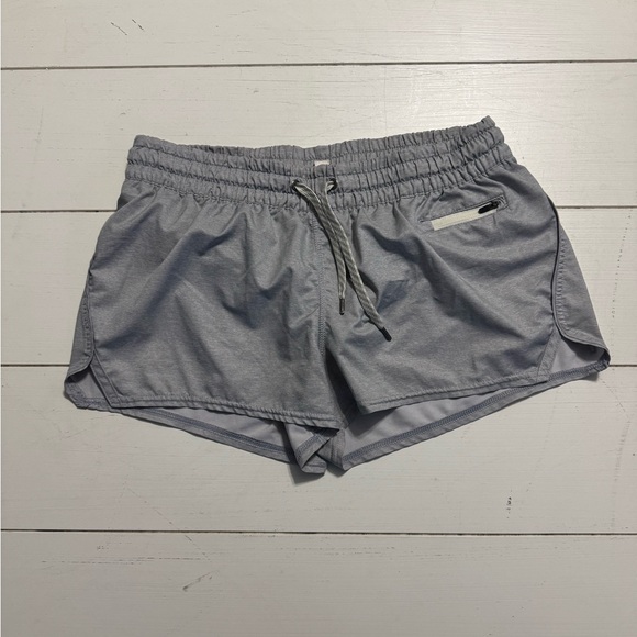 Vuori Pants - Vuori Clementine 2.0 Shorts